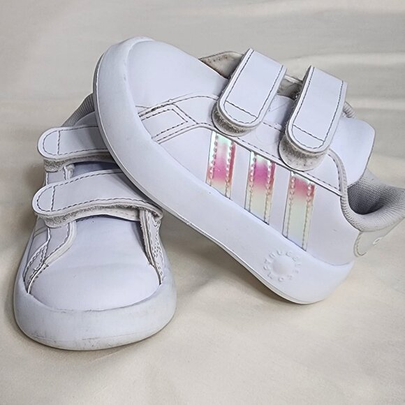 Adidas Advantage Kids Sneakers White Iridescent Stripes Hook & Loop 6K Unisex - Picture 1 of 7
